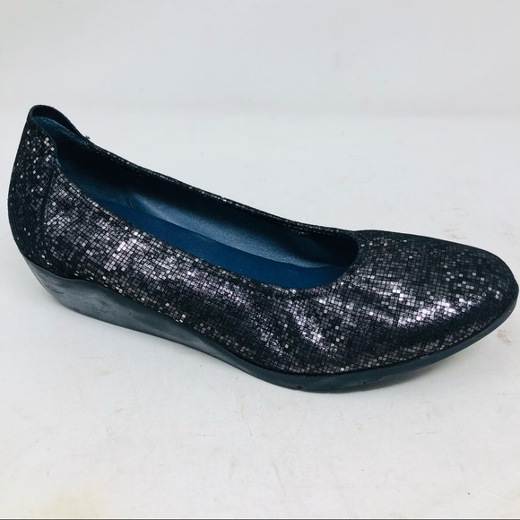 Sabrinas Metallic Black & Silver Wedge Ballet Flats - Picture 2 of 11